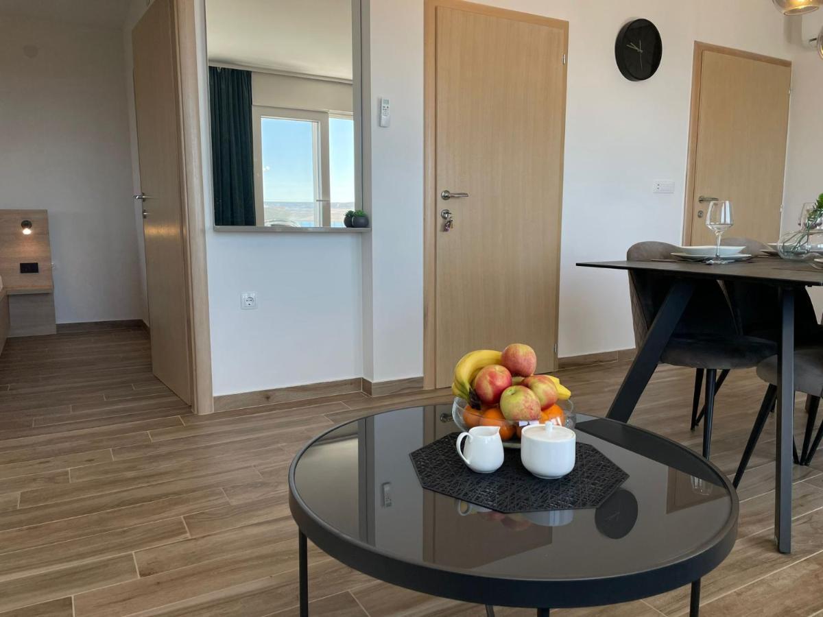 Apartmani Starigrad Paklenica - Danijel 외부 사진