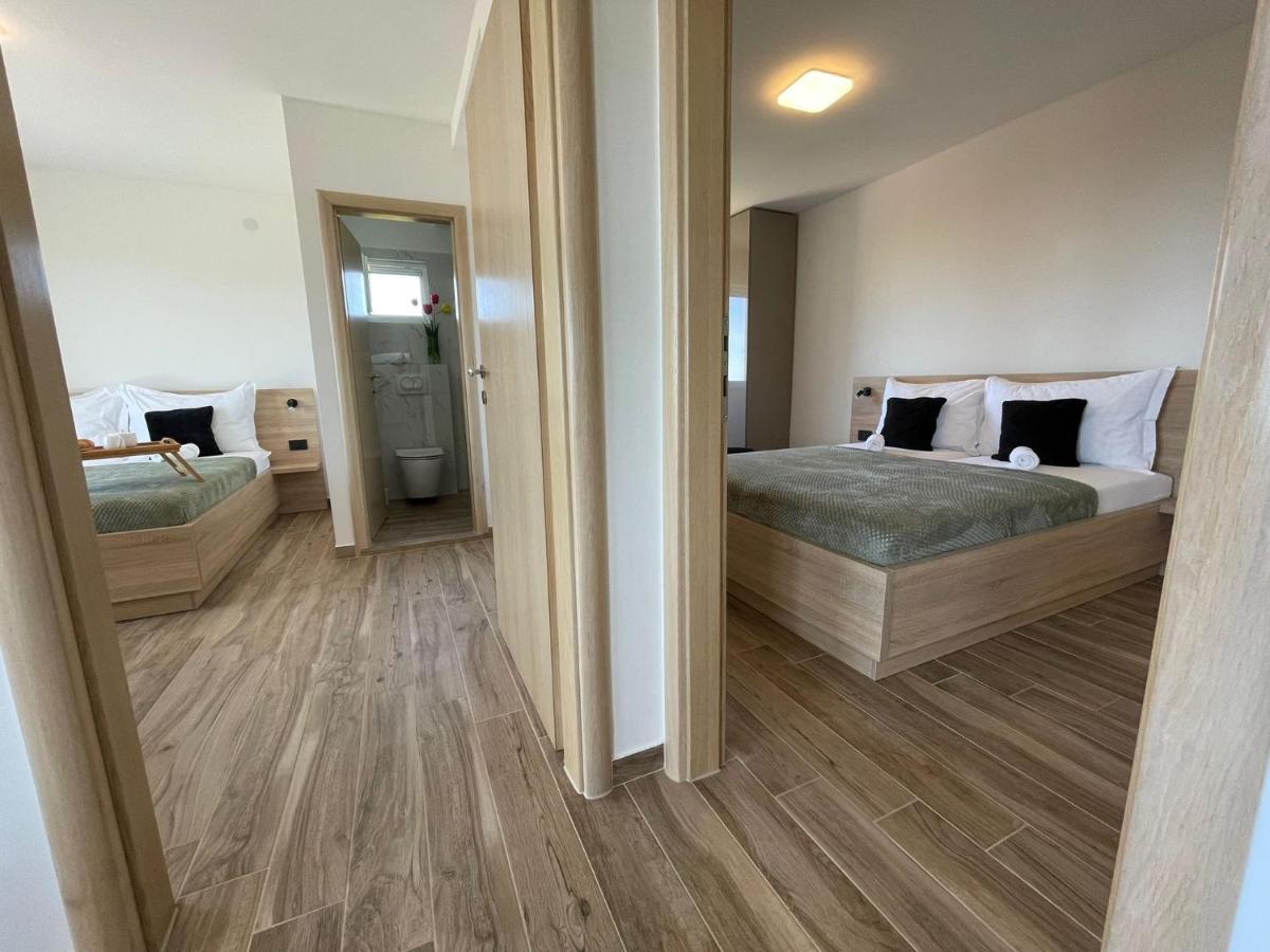 Apartmani Starigrad Paklenica - Danijel 외부 사진